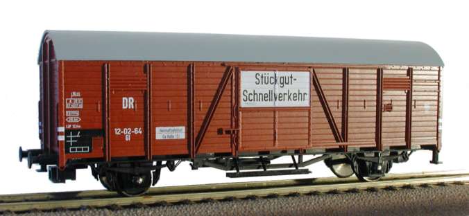 Das Basismodell: Roco Glmhs Dresden als DR-Stckgutwagen